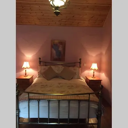 Con's Holiday home *